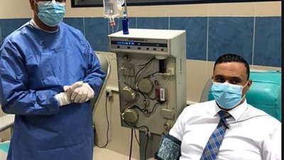 محافظ الدقهلية عن تبرعه ببلازما المتعافين: الموضوع ليس صعبا