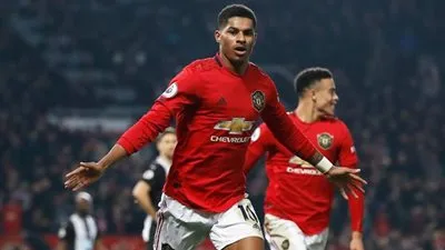 لفتة طيبة من نجم مانشستر يونايتد.. وسولسكاير: سيقود إنجلترا في المستقبل