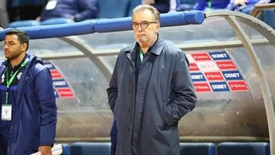 حقيقة هروب مدرب بيراميدز