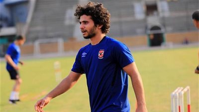 الجونة يستهدف استعارة محمد محمود من الأهلي