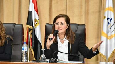 وزيرة التخطيط: الحفاظ على العمالة أهم مستهدفات الدولة 