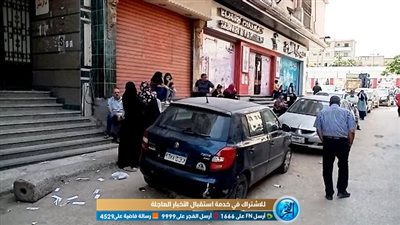 اولياء أمور يتجاهلون كورونا ويتجمعون أمام لجان الثانوية ببني سويف (صور)