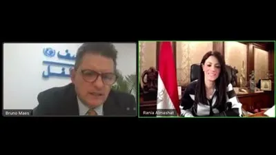  17 مليون دولار من 