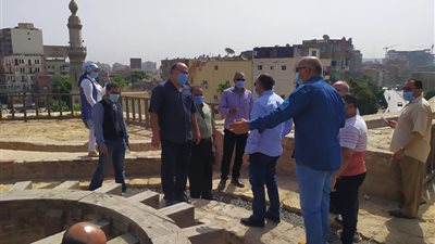 أمين الأعلى للآثار يتفقد سور مجرى العيون ويوجه بسرعة إنجاز المشروع