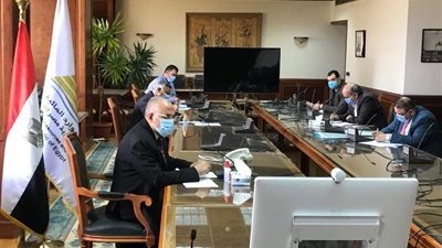 عبدالعاطي والقصير يبحثا آلية تحديث منظومة الري والتحول لتطبيق طرق الري الحديث في الزراعة 