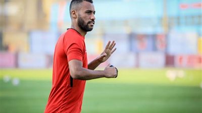 كواليس رحيل حسام عاشور عن الأهلي 