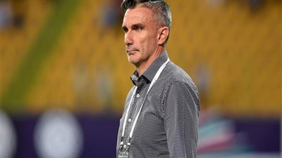 مفاجأة مدوية.. كارتيرون يعلن موقفه من استئناف الدوري المصري