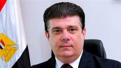 اتُهم بالفساد وحصل على البراءة.. من هو حسين زين رئيس الهيئة الوطنية للإعلام؟