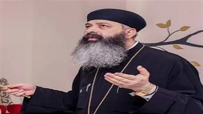 القس باخوم مكرم: من ينقل عدوى كورونا في الكنيسة يرتكب خطيئة
