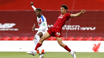 شاهد - أرنولد يسجل الهدف لليفربول في شباك كريستال بالاس