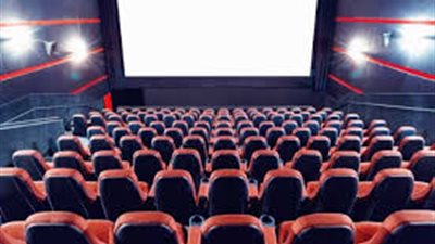 حقيقة زيادة أسعار تذاكر السينما بعد عودتها (فيديو)