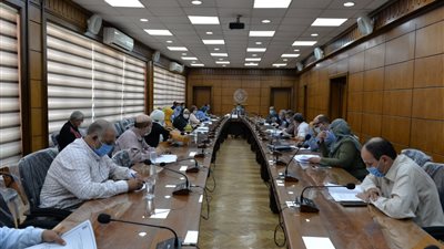 تعرف على قرارات اجتماع محافظة الدقهلية بشأن تراخيص البناء (صور)