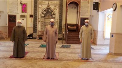 شاهد.. استعدادات مساجد الإسكندرية لاستقبال المصلين غدا (صور)