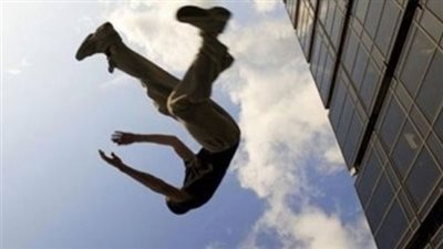 مريض وجاء للعلاج.. تفاصيل جديدة في انتحار شاب يمني بفيصل