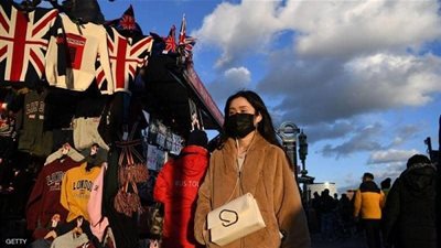 المملكة المتحدة ترصد 100 وفاة جديدة بفيروس كورونا