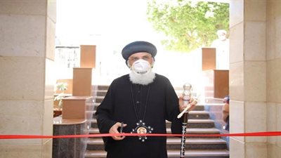  مطران سمالوط يفتتح مركزًا لعزل مصابي 