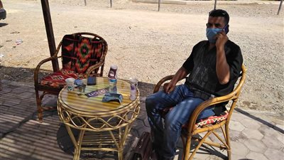 لجنة للمرور على المقاهي ومتابعة الإجراءات الاحترازية بالقصير (صور)