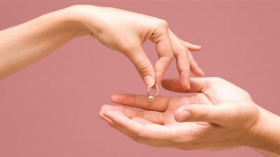 الإفتاء توضح الحقوق الشرعية التي تتنازل عنها الزوجة في حالة الخلع