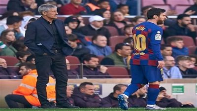 نجم برشلونة يهاجم مدربه 