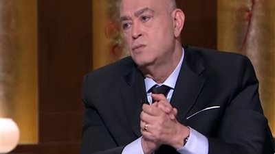 عماد أديب يفجر مفاجأة: هناك شيء فى ليبيا يهدد العالم كله