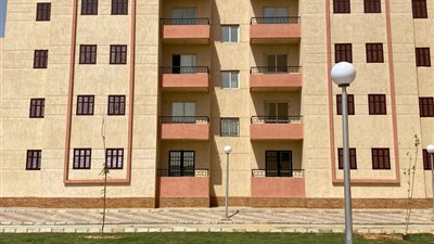   رئيس جهاز أكتوبر الجديدة يتابع تسليم ٧٩٢ وحدة 