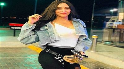 كل ما تريد معرفته عن فتاة تيك توك منار سامي التي تتصدر 