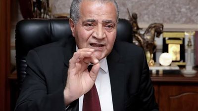 قبل طرحها بساعات.. طريقة استعمال كمامة التموين القماشية