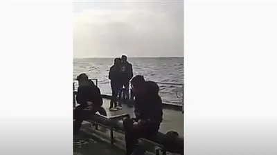 انتشال 5 جثث مهاجرين غرق قاربهم شرقي تركيا