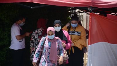 وسط غياب التعقيم.. شكاوى من صعوبة امتحان الفلسفة والمنطق للثانوية العامة (فيديو)