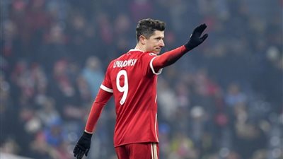 ليفاندوفسكي يوجه رسالة إلى ريال مدريد