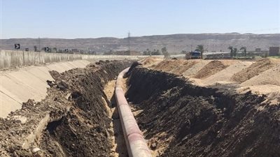 تنفيذ خط مياه الشرب بمدينة ناصر الجديدة غرب أسيوط