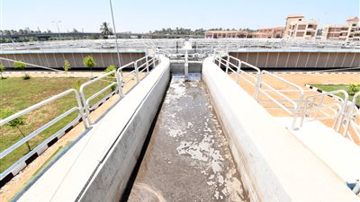   وزير الإسكان يوجه باستكمال تغطية جميع المناطق الريفية بخدمات الصرف الصحي