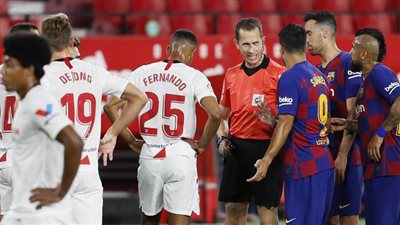 كونتي يضغط على إدارة الإنتر لضم نجم وسط برشلونة