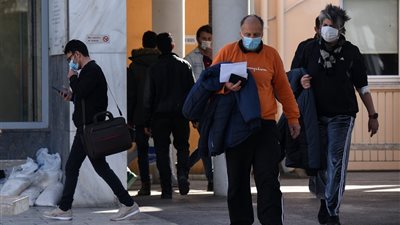 الحكومة اليونانية تمنع دخول الوافدين من صربيا حتى 15 يوليو