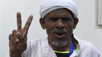 أقدم شيال في مصر: نفسي أسلم على 