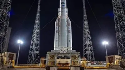 الفضاء المصرية تكشف هدف إطلاق القمر 