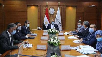 وزير النقل يطالب بتكثيف جهود تنفيذ مشروع مونوريل العاصمة الإدارية