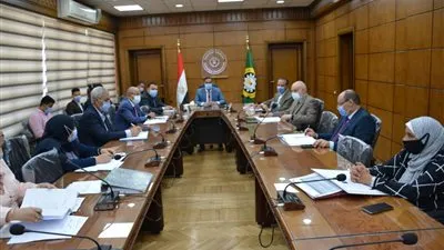 ننشر قرارات محافظ الدقهلية في اجتماعه مع مجلس إدارة المنطقة الصناعية 