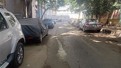 غلق محيط لجان امتحانات الثانوية العامة لمنع تواجد أولياء الأمور بالدقهلية.. صور 