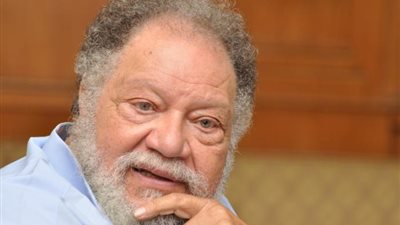 وصية يحيى الفخراني لزوجته تتصدر التريند.. وما علاقتها بالراحلة رجاء الجداوي