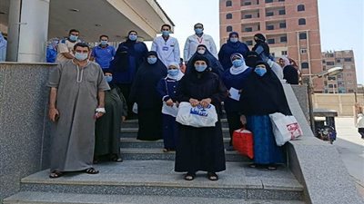 تعافي 12 مصابا بكورونا وخروجهم من عزل الواسطى ببني سويف 