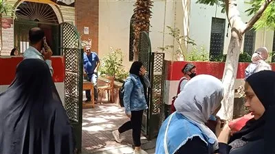 طلاب الثانوية العامة بالدقهلية يشكون من صعوبة امتحان التاريخ