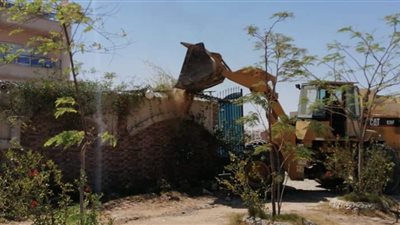 بدء الموجة الـ16 لإزالة التعديات وتنفيذ 50 حالة بالبحر الأحمر (صور)