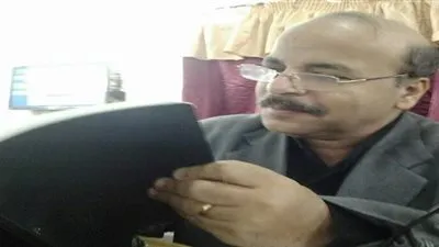 راعي الكنيسة الخمسينية بأسيوط يلقي عظته الأسبوعية 