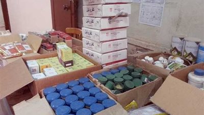 كفر الشيخ: ضبط 2200 عبوة بيطرية و4800 طن علف فاسد (صور)