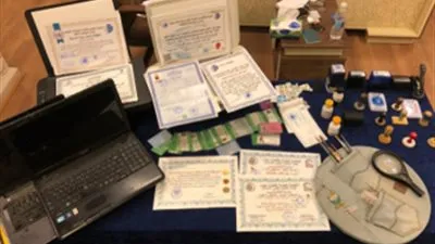 ضبط عاطل لتزوير المستندات الحكومية والشهادات التعليمية بعين شمس 