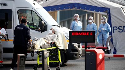 وفيات فرنسا بكورونا تتجاوز الـ30 ألفا