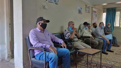 وكيل زراعة الفيوم يتفقد الإدارة الزراعية والتعاون الزراعي بإطسا