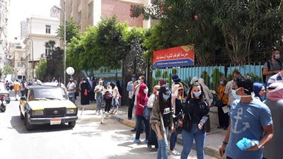 طلاب الثانوية بالإسكندرية: امتحان الجغرافيا سهل