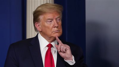 ترامب يتعهد بإطالة الجدار الفاصل عند حدود المكسيك بنحو ضعفين